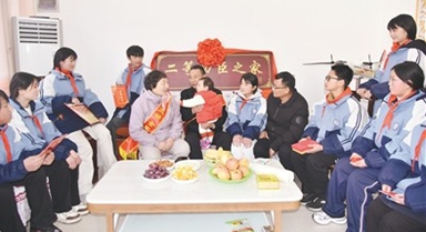 聆聽功臣故事